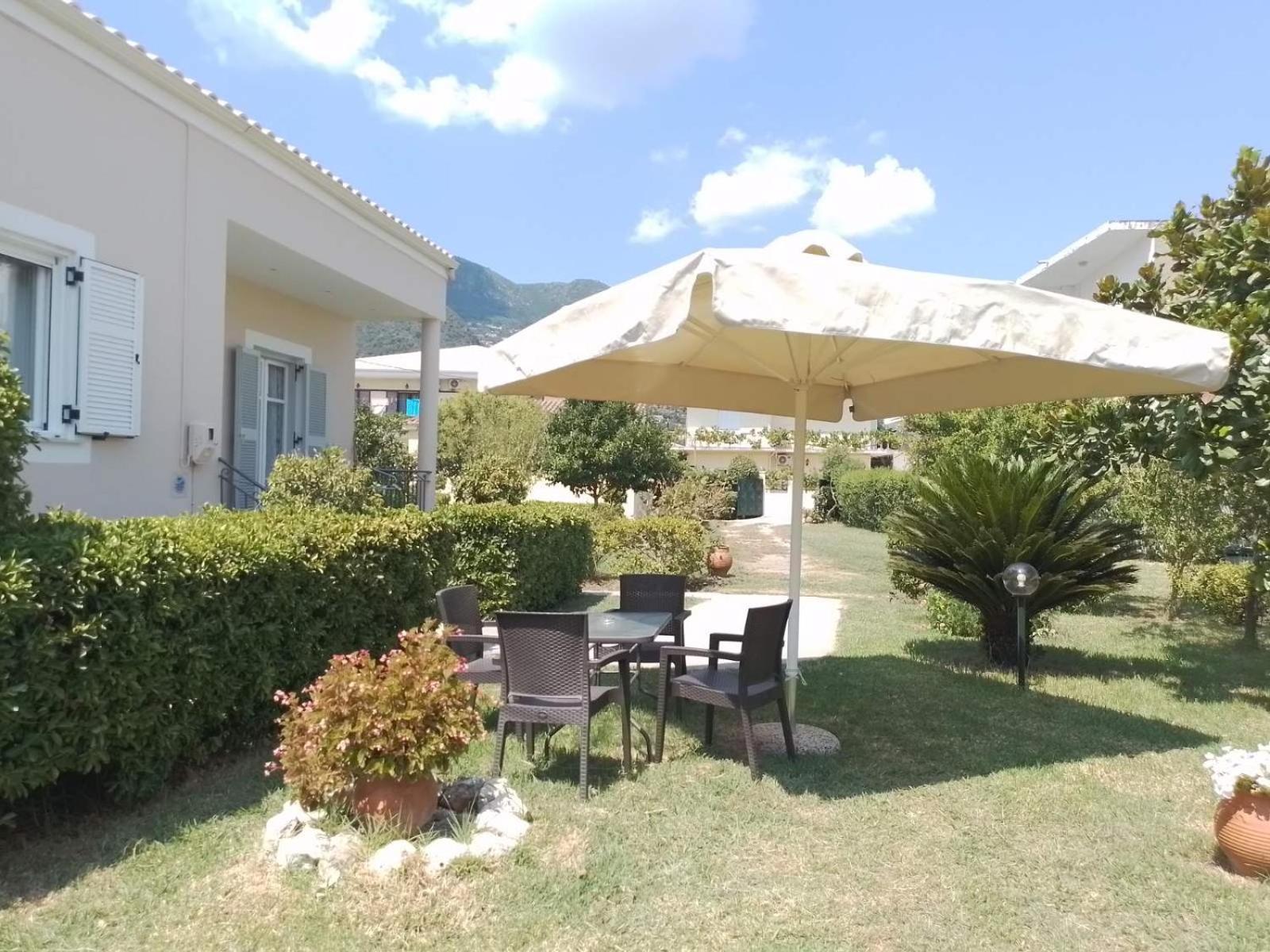 Manolia Apartments Ypsos Exterior photo